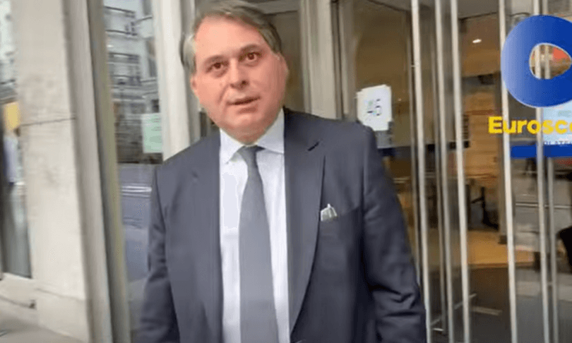 ევროკავშირისა და საქართველოს დროშები ბრიუსელში