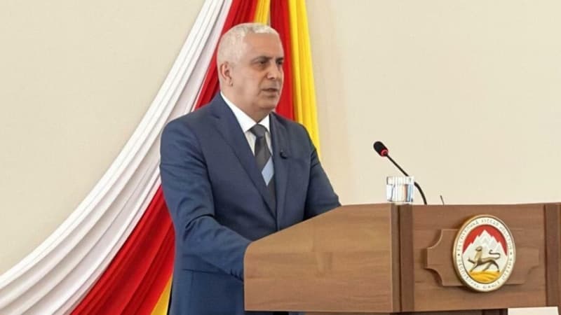 მარატ კამბოლოვი ოკუპირებული ცხინვალის რეგიონის ე.წ. პარლამენტში