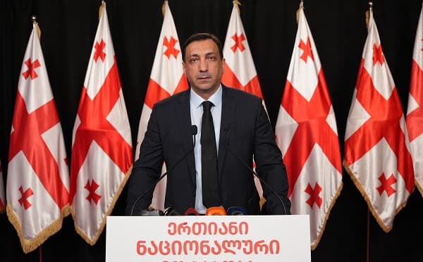 ლევან ბეჟაშვილი და ნიკა მელია პოლიტიკურ დისკუსიაში