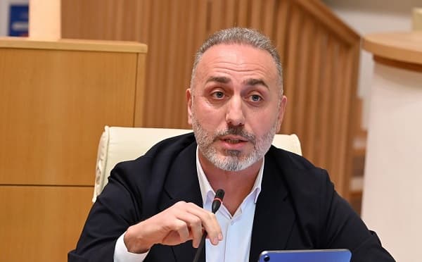 გიორგი შარაშიძე პრესკონფერენციის დროს