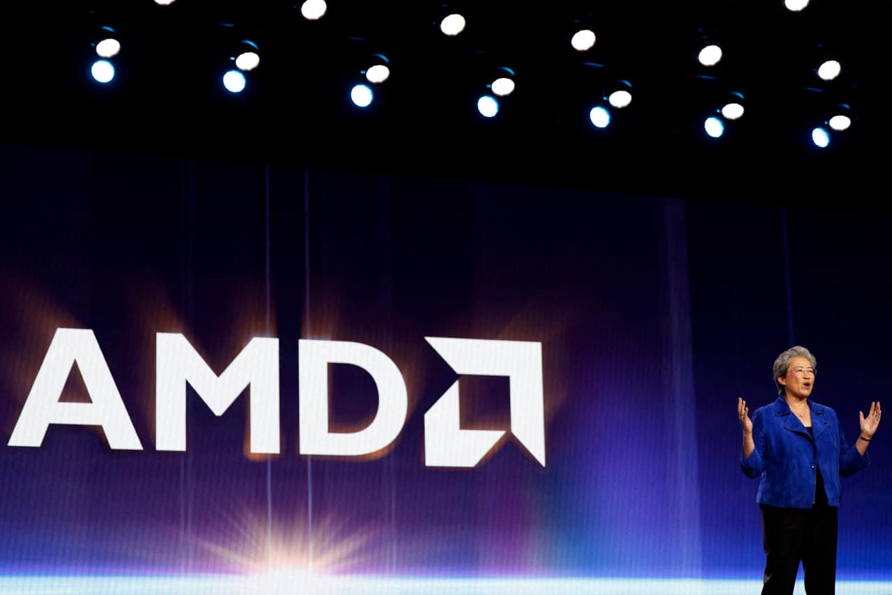 AMD-ს მიკროჩიპი და ხელოვნური ინტელექტის სიმბოლოები