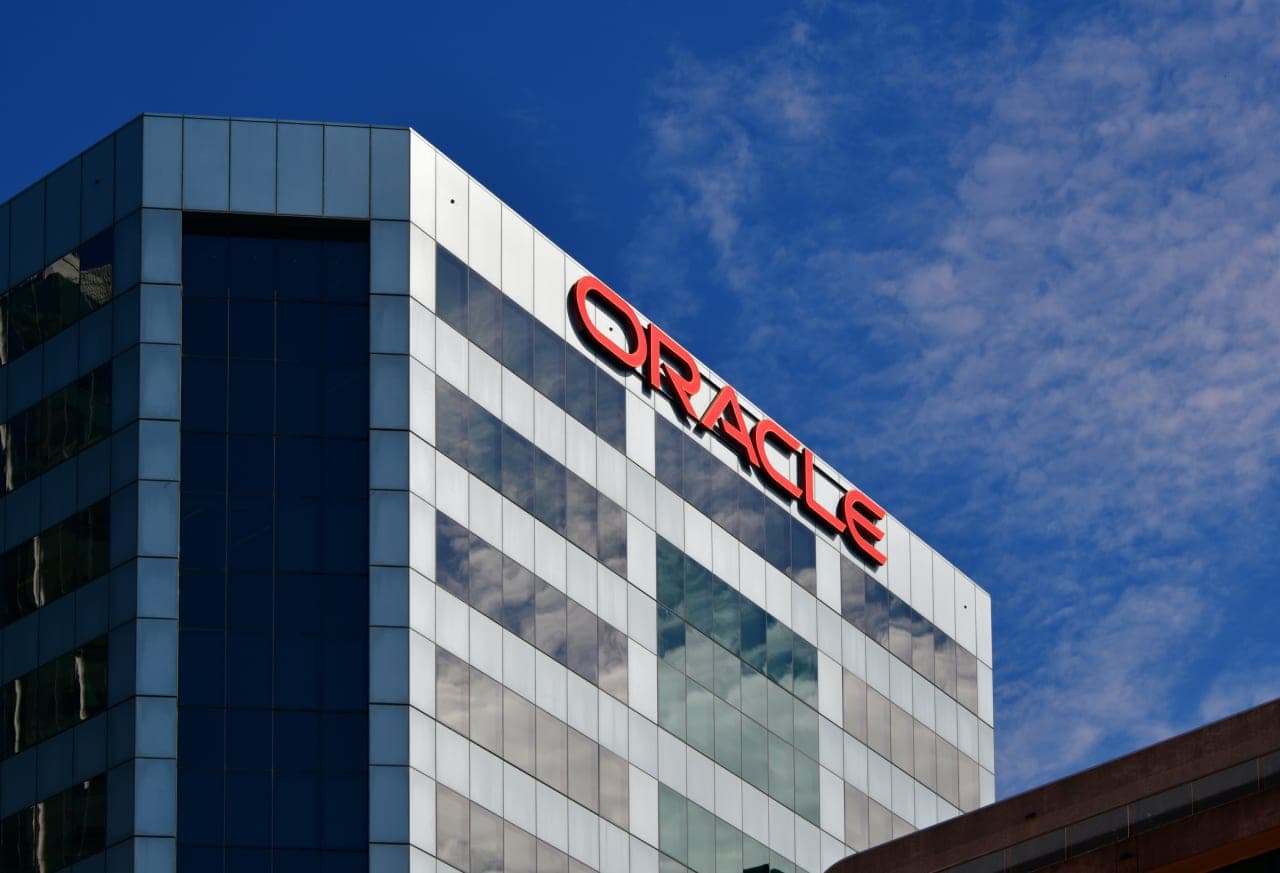 Oracle-ის ოფისი და კომპიუტერული ტექნოლოგიები