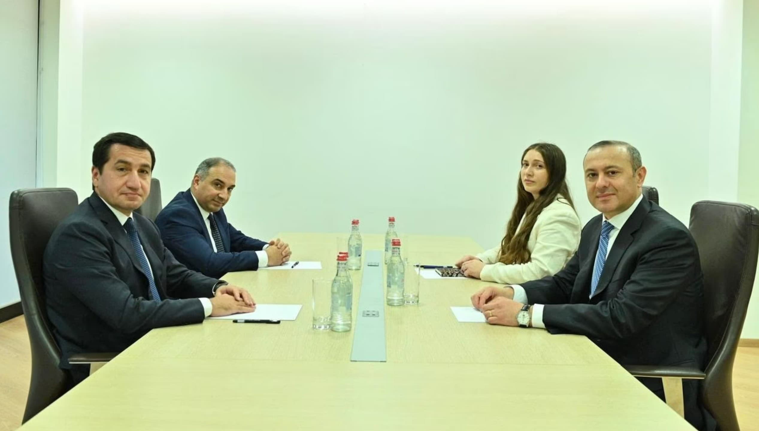 ჰიკმეთ ჰაჯიევი და არმენ გრიგორიანი დილიჯანში
