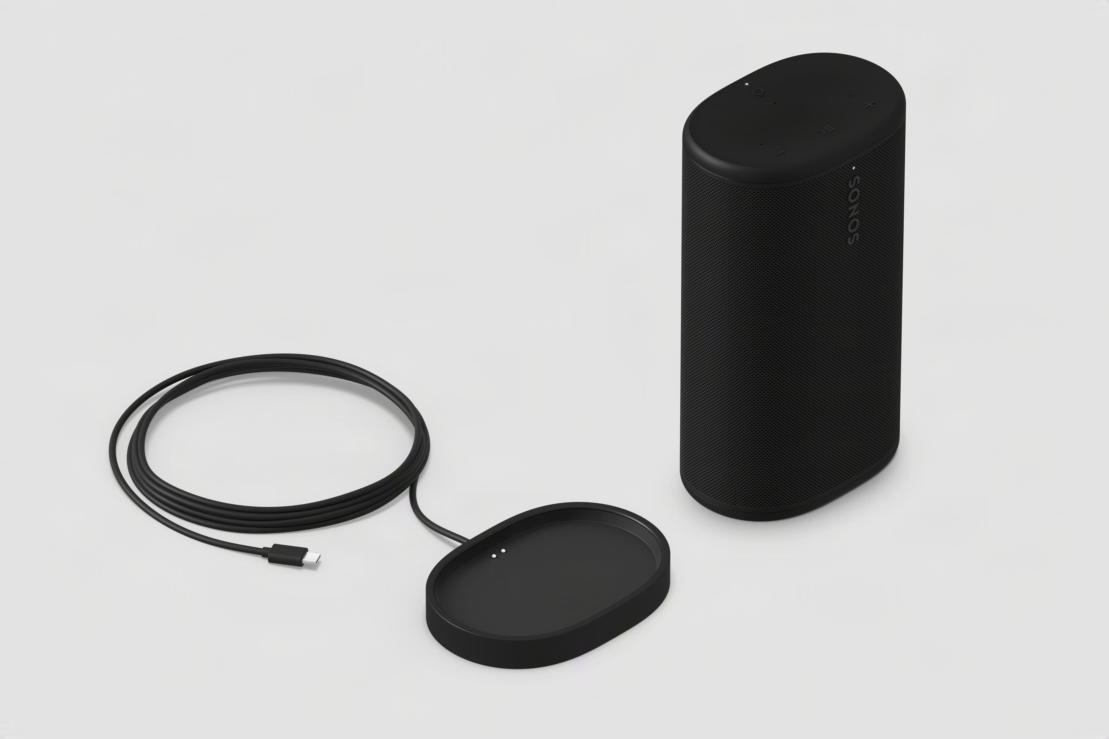 Sonos Play დინამიკი სამუშაო მაგიდაზე