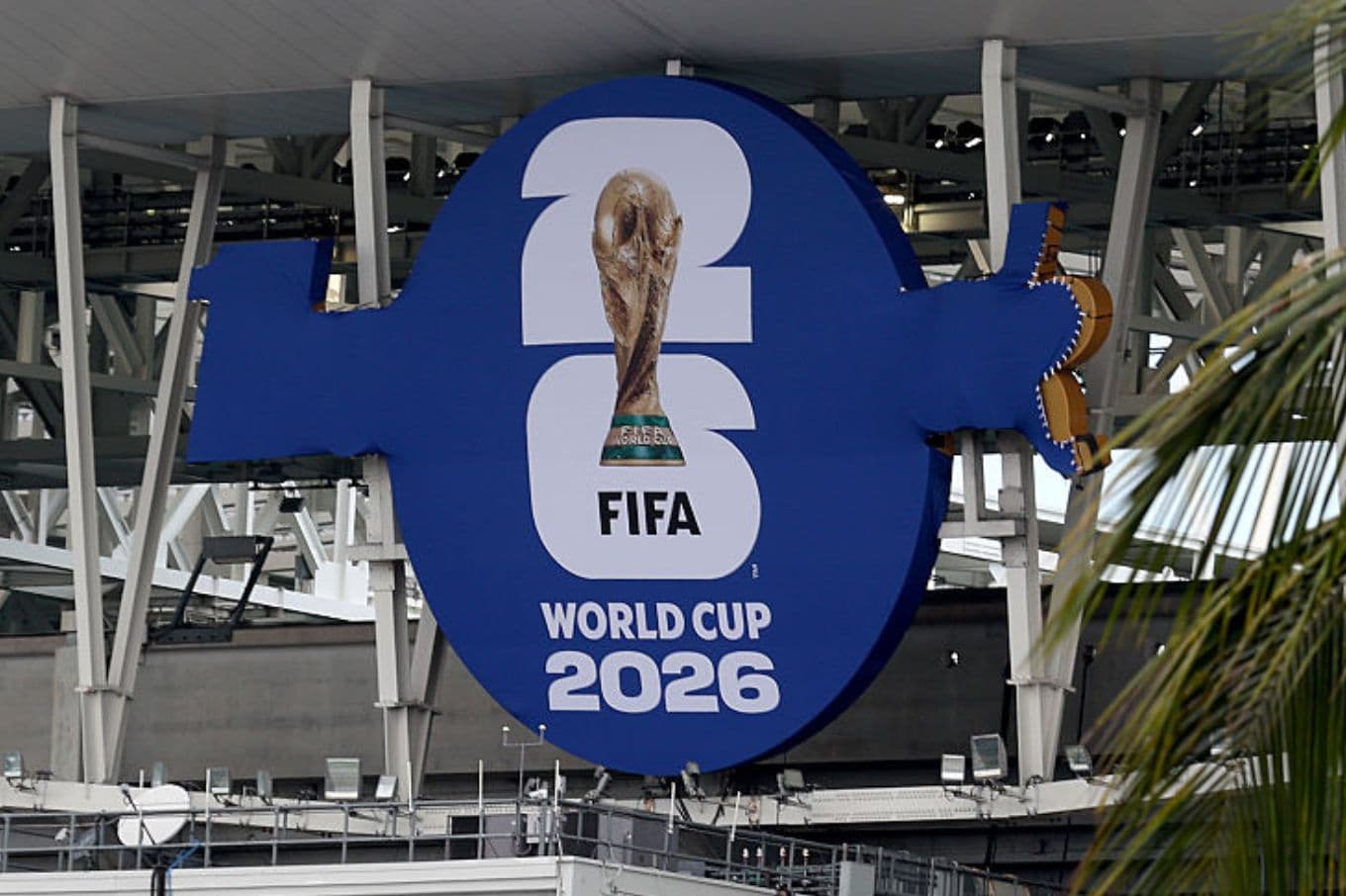 FIFA 2026 მსოფლიო ჩემპიონატის ლოგო და საფეხბურთო სტადიონი