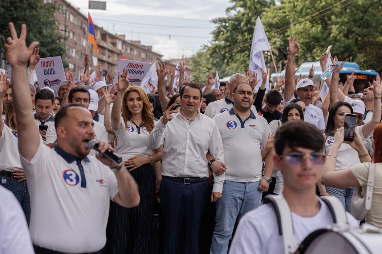 ნარეკ კარაპეტიანი სომხეთის პოლიტიკურ აქციაზე