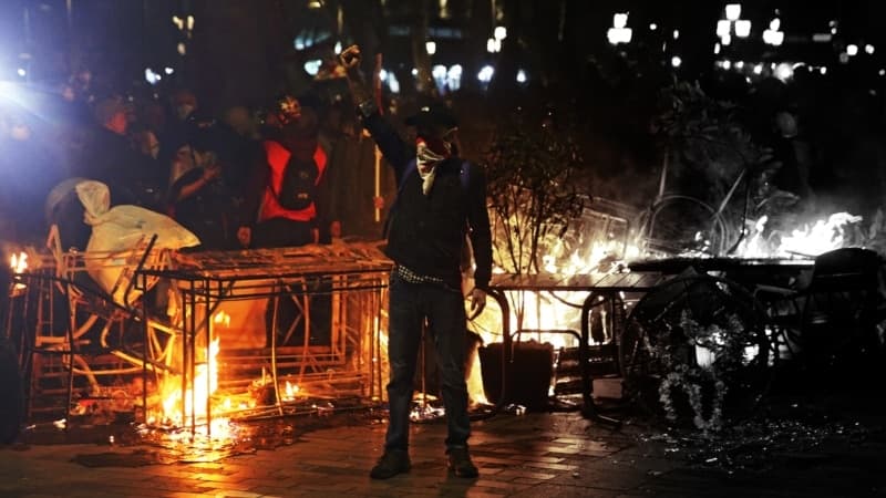 სასამართლო სხდომის დარბაზი, სადაც 4 ოქტომბრის საქმე განიხილება