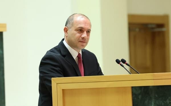 სასკოლო ფორმები მოსწავლეებისთვის