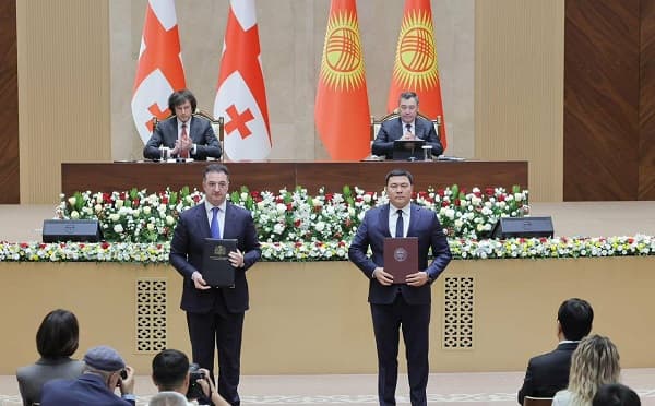 დავით სონღულაშვილი ყირგიზეთში ვიზიტისას
