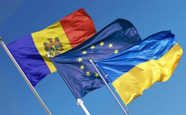 ევროკავშირის სიმბოლიკა და დროშები