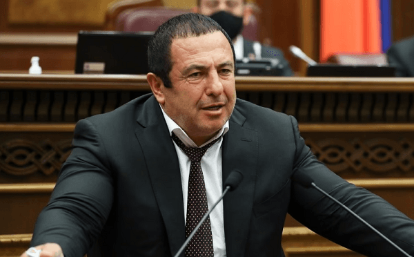 გაგიკ ცარუკიანი პარტია აყვავებული სომხეთის ლიდერი