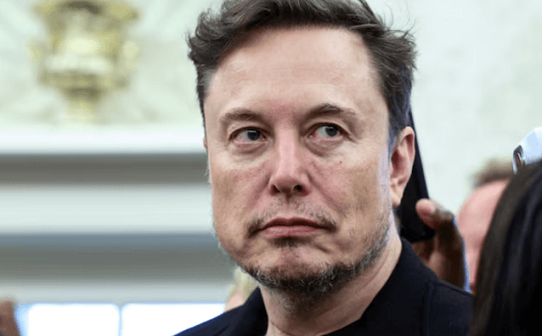 ილონ მასკი SpaceX-ის ღონისძიებაზე
