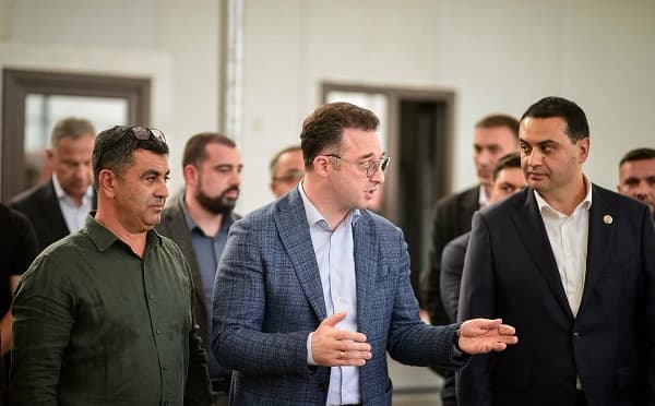 დავით სონღულაშვილი ქვემო ქართლში ფერმერებთან შეხვედრისას