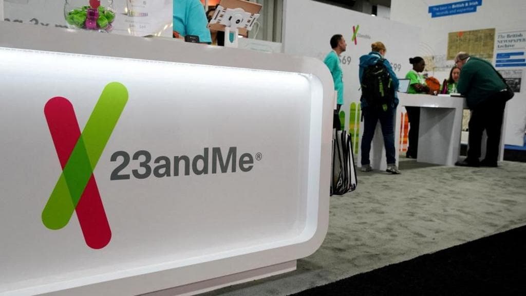 23andMe-ს ლოგო და ციფრული მონაცემების დაცვის კონცეფცია