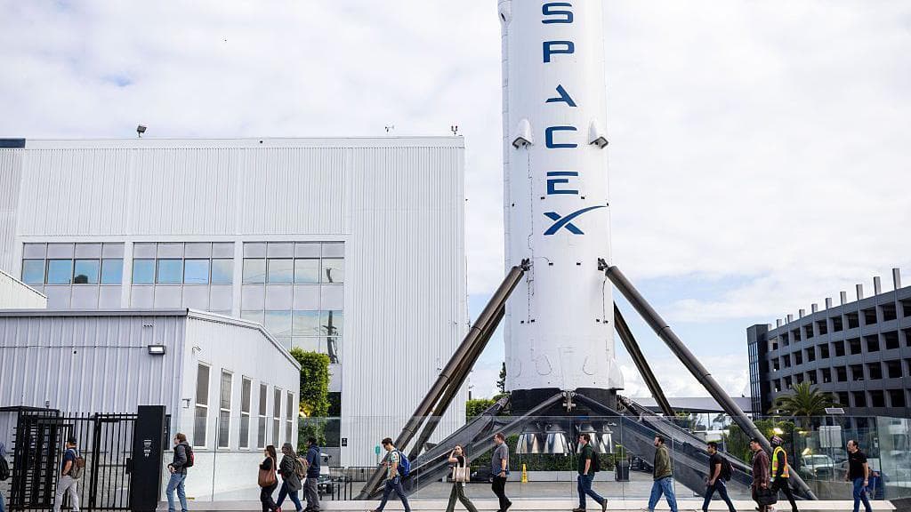 ილონ მასკი SpaceX-ის პრეზენტაციაზე