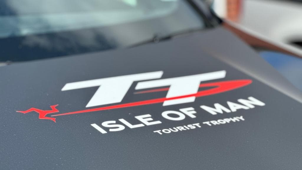 Isle of Man TT-ის მოტორბოლის ტრასა და მაყურებლები