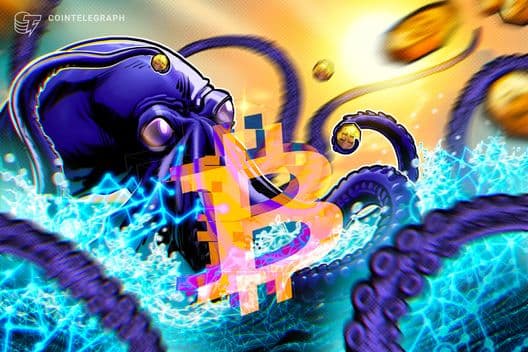 Kraken-ის ბირჟის ლოგო და ბიტკოინის სიმბოლო ციფრულ ფონზე