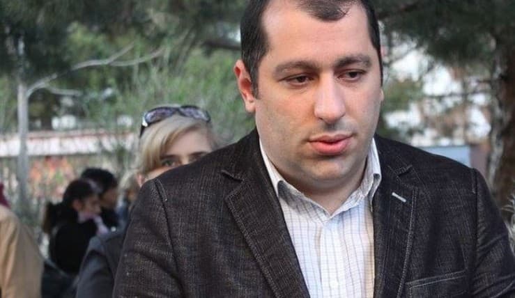 გიორგი ონიანი პოლიტიკური განცხადების გაკეთებისას