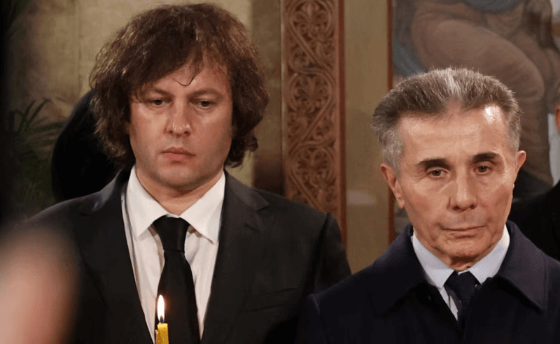 ირაკლი კობახიძე ბრიფინგის დროს