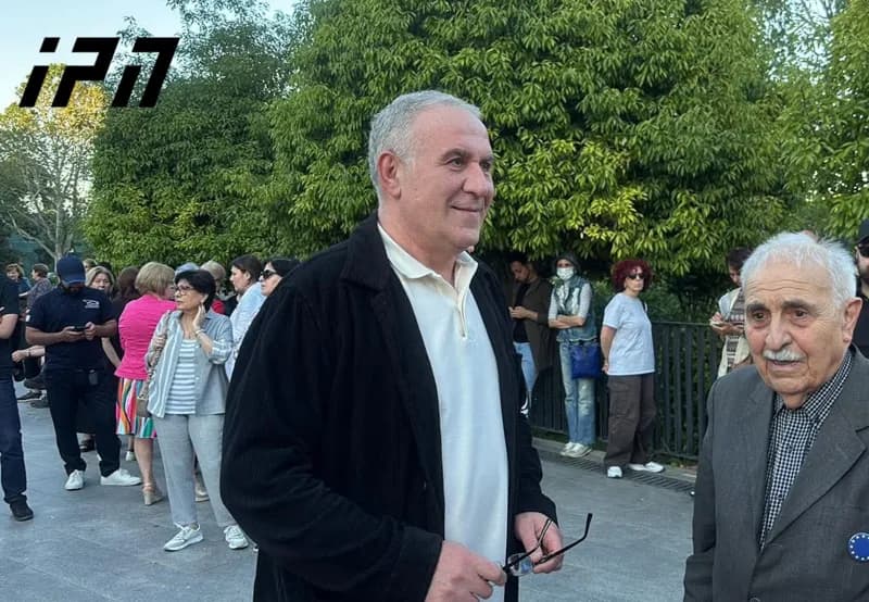 ნუგზარ წიკლაური პრესკონფერენციის დროს