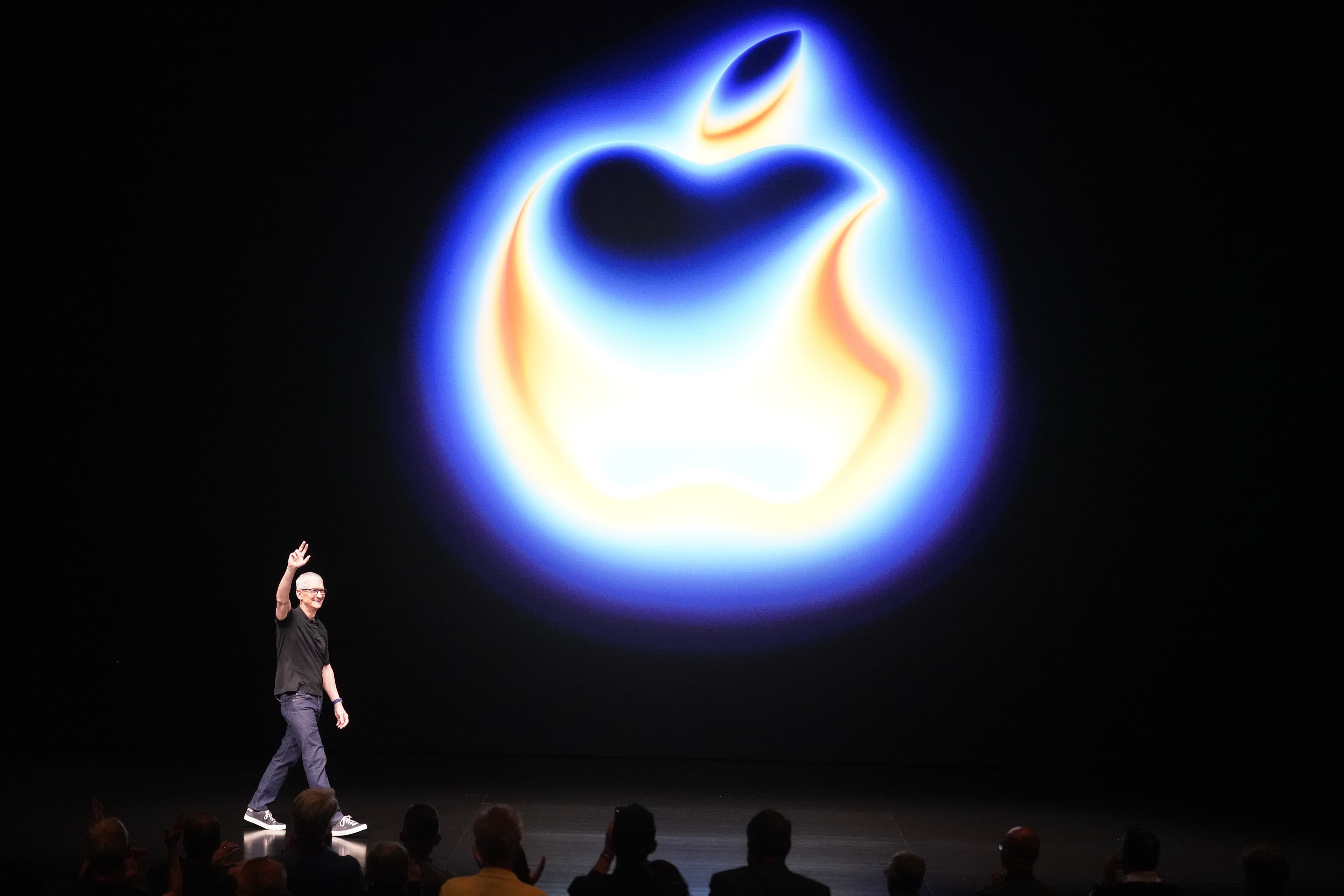 ტიმ კუკი Apple-ის პრეზენტაციაზე