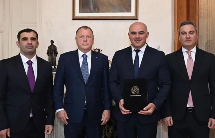 საქართველოს ძიუდოს ფედერაციის წარმომადგენლები ხელშეკრულების გაფორმებისას